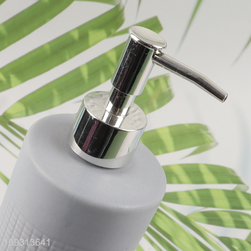 High quality ceramic liquid soap dispenser for bathroom accessories