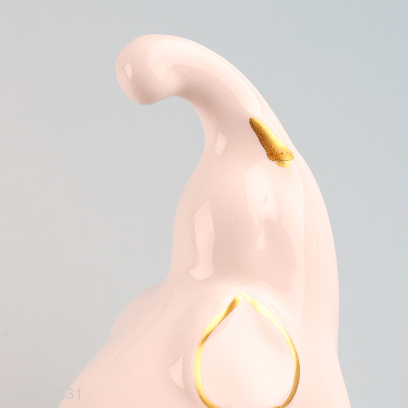 Low price ceramic desktop ornament ceramic crafts