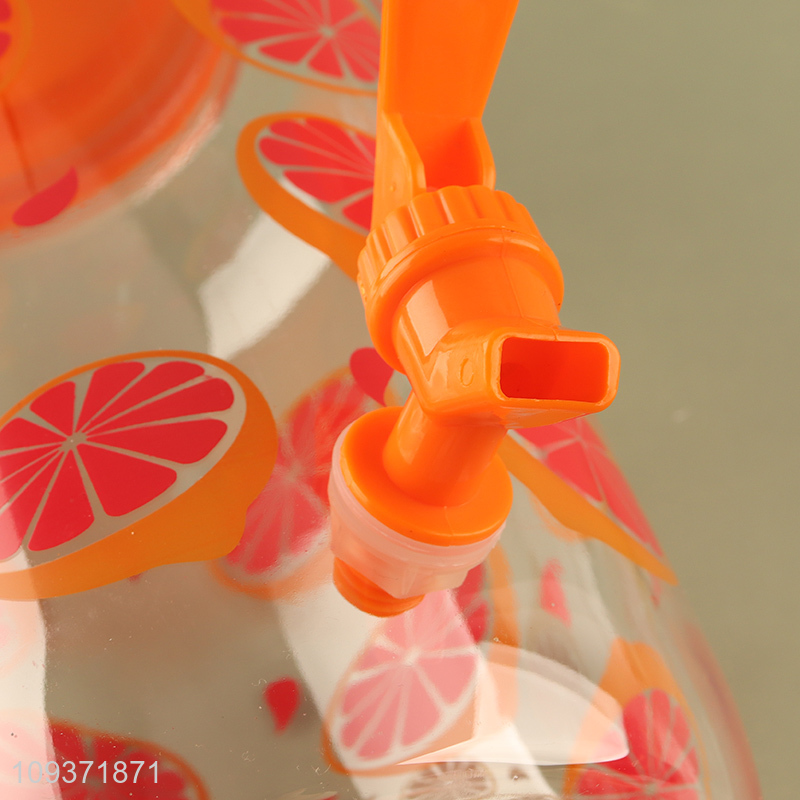 Hot sale portable water jug with water cup