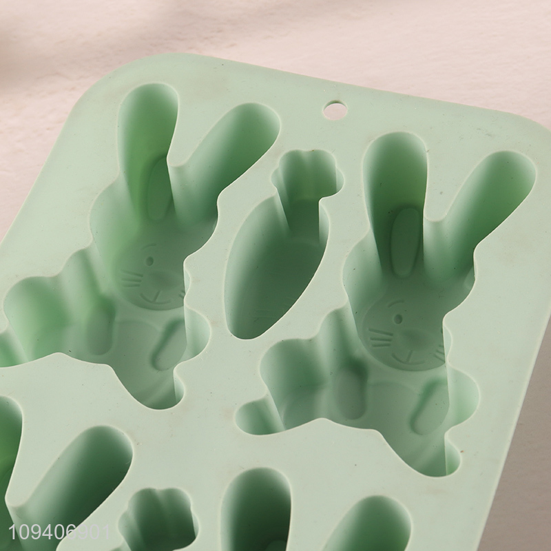 Top selling cartoon rabbit silicone cake mold