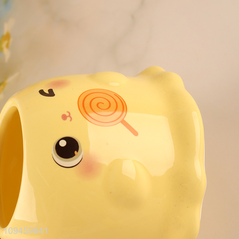 Top selling yellow cartoon ceramic water cup wholesale